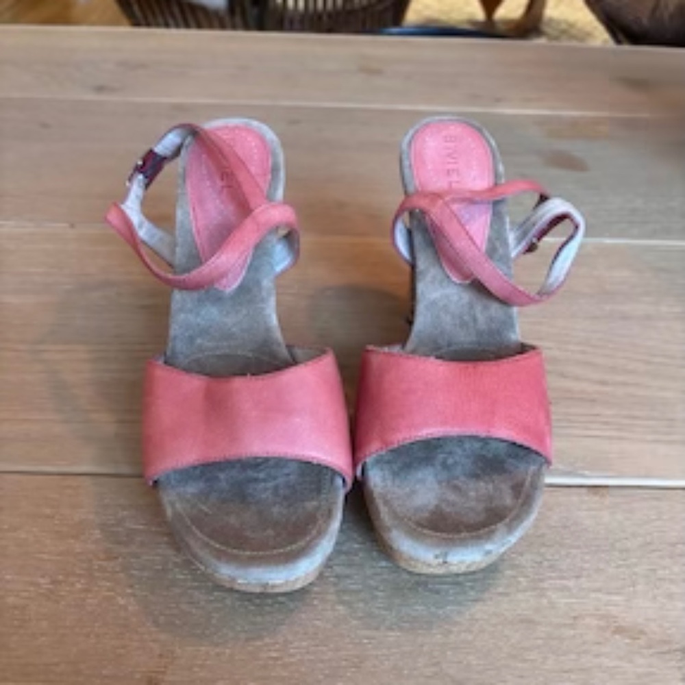 BIVIEL red leather platform heels Size 8. Never worn.